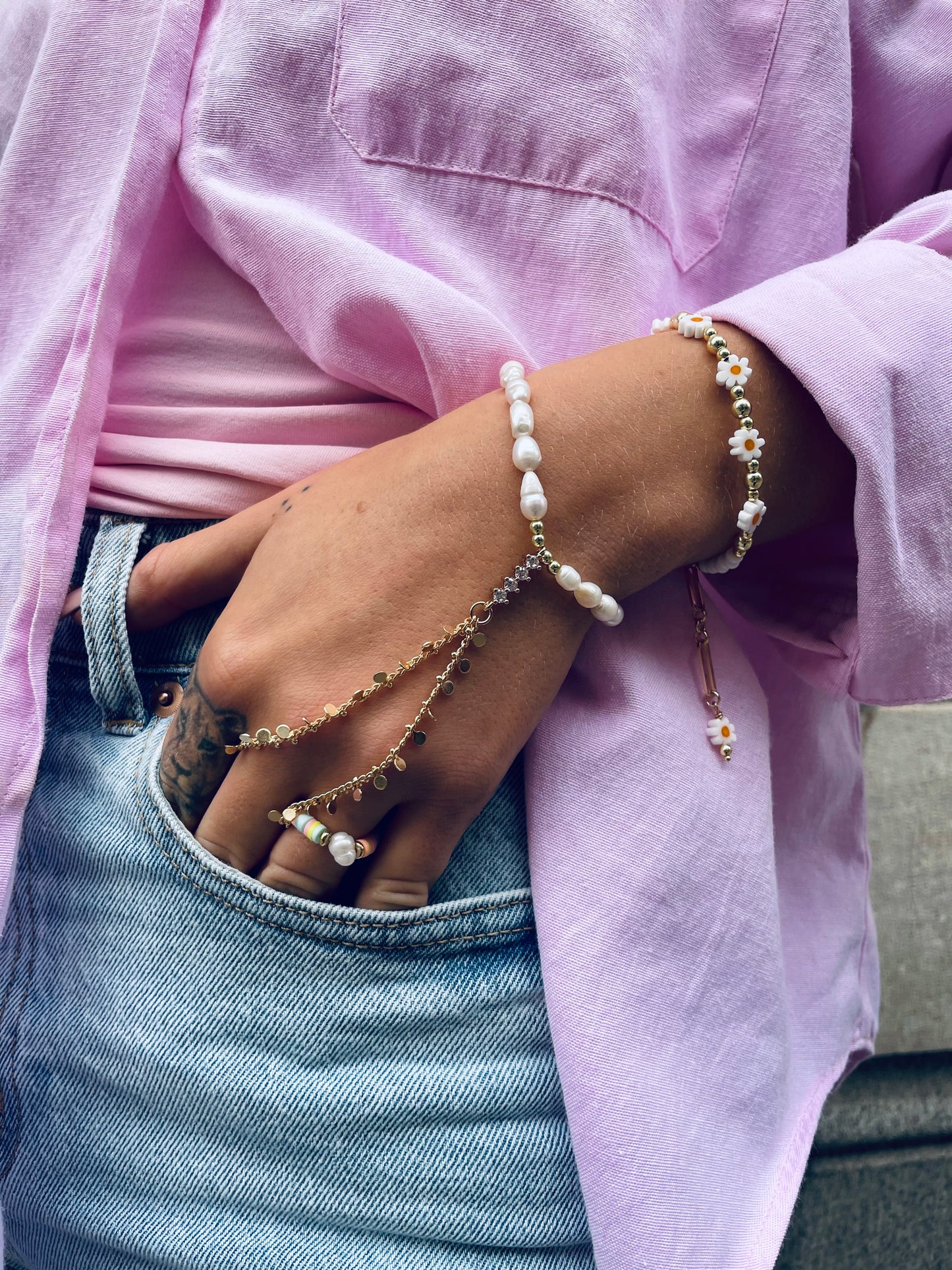 Daisy bracelet
