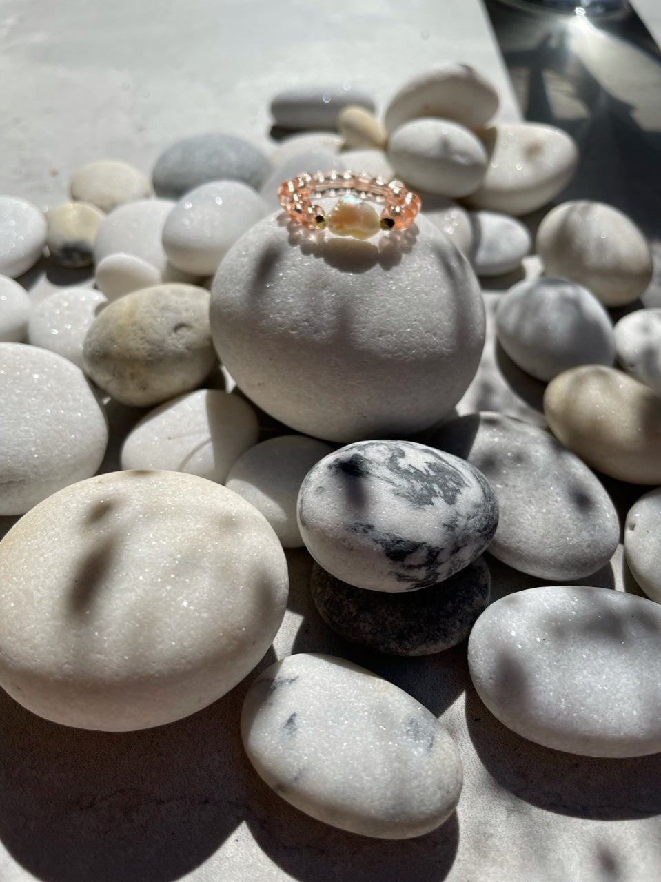 Freswater pearl + gold ring