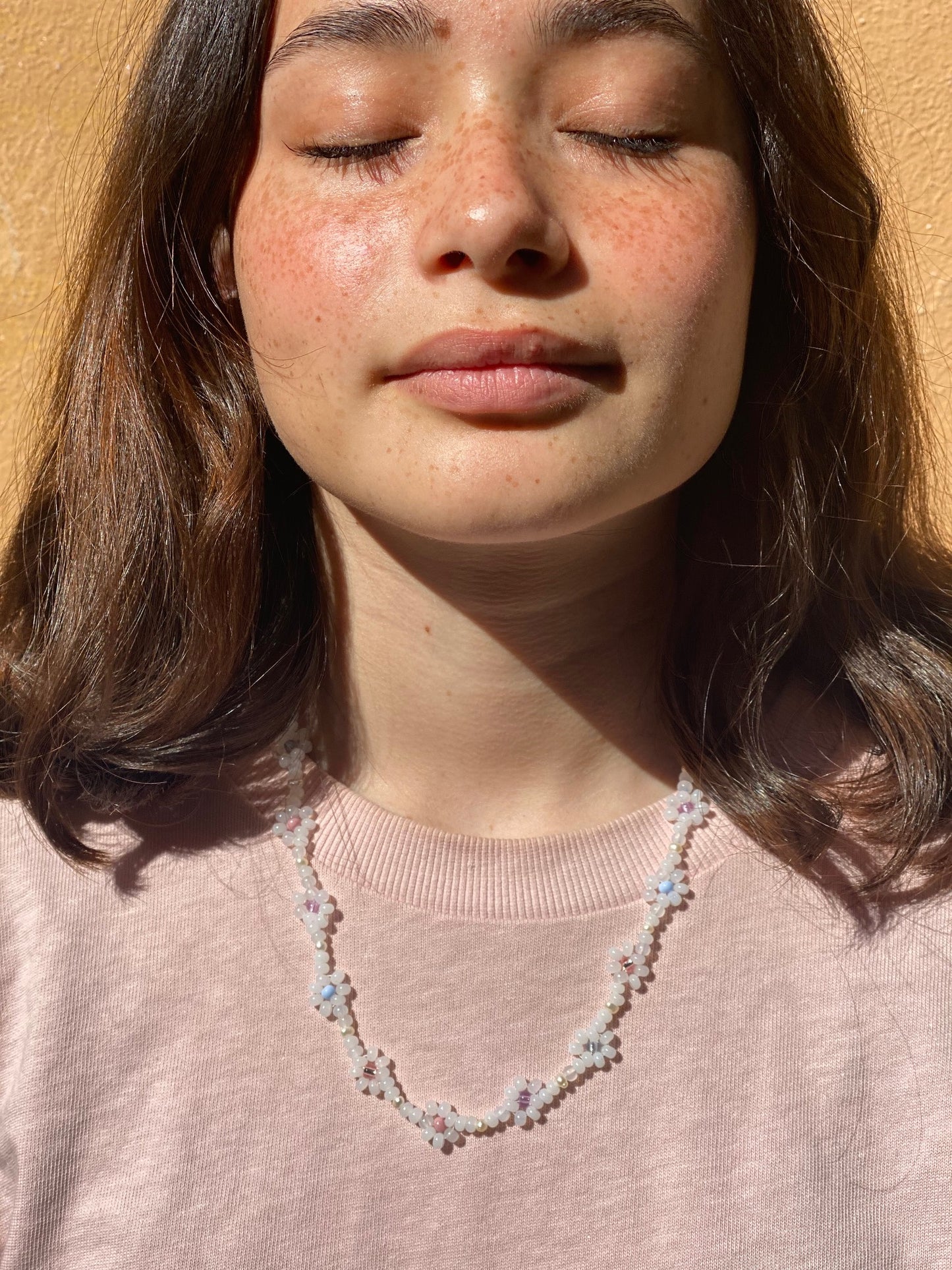 Milky pearl flower halsband
