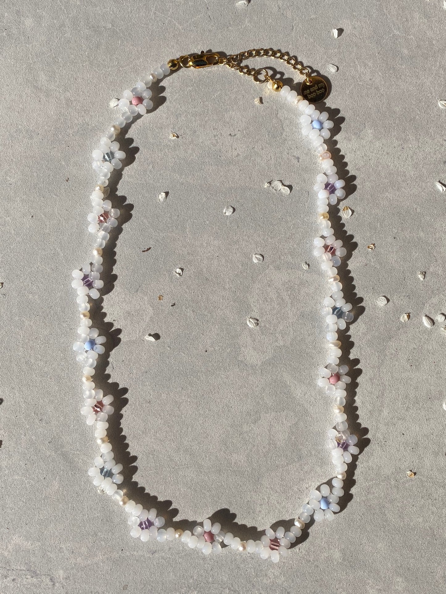 Milky pearl flower halsband