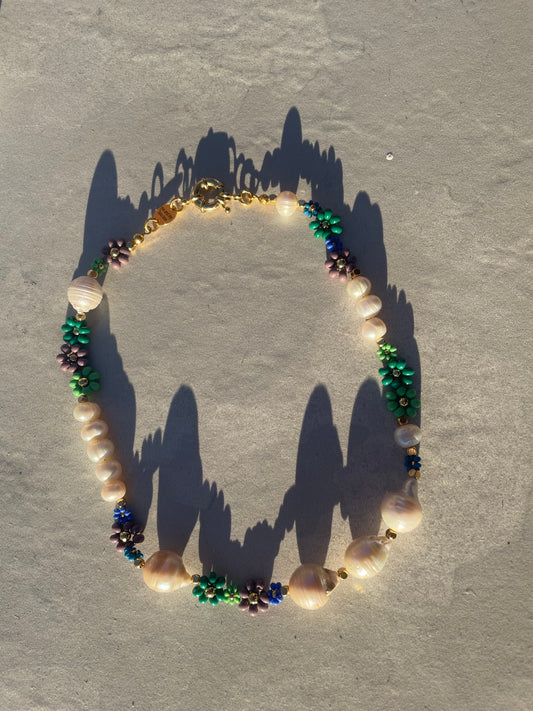 Flower halsband