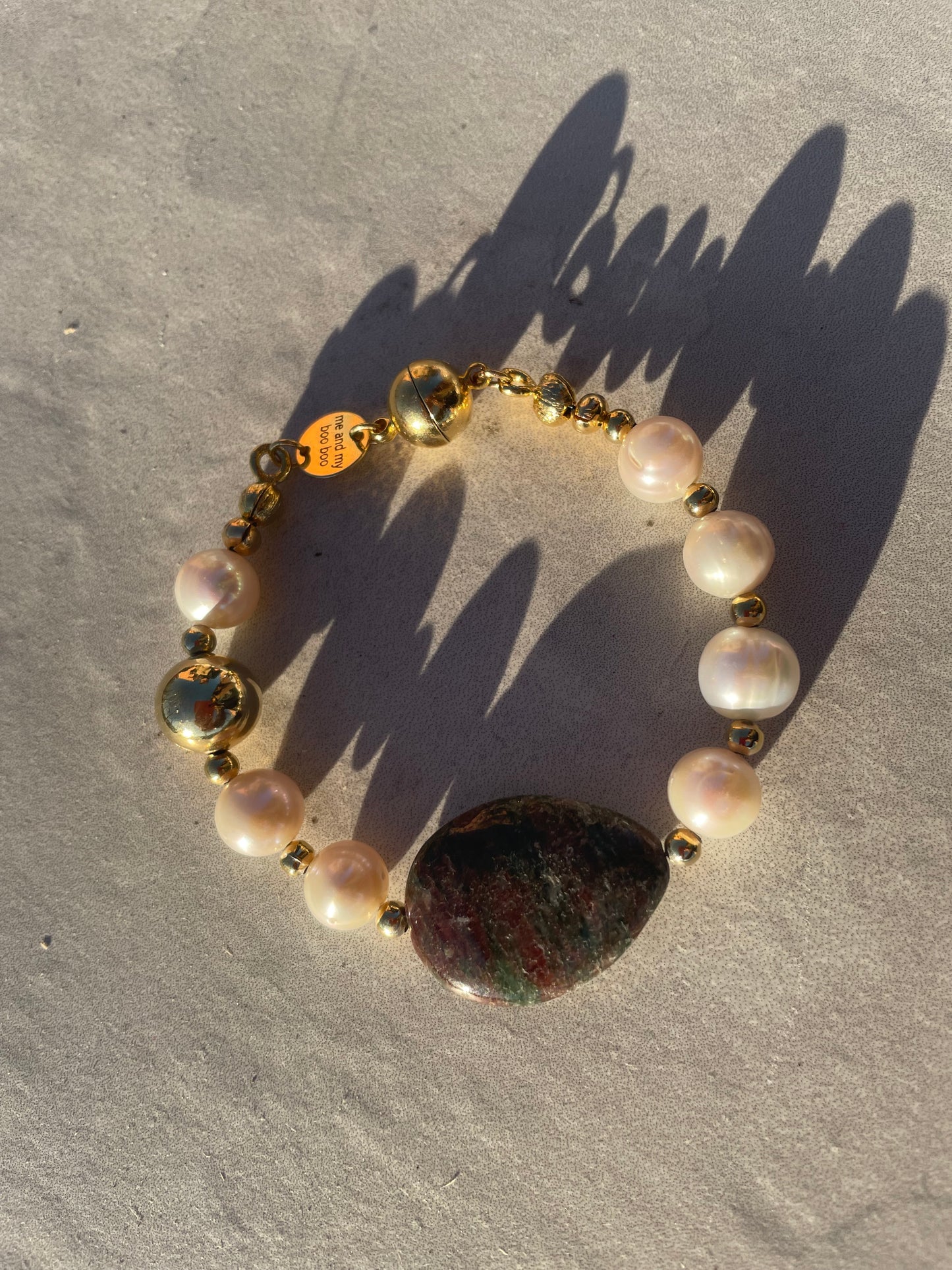 Not your ordinary pearl armband