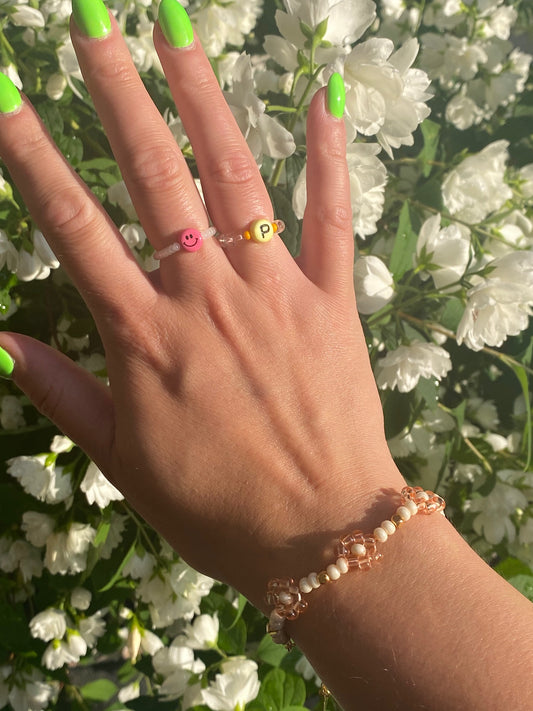 Pastel creamy flower armband